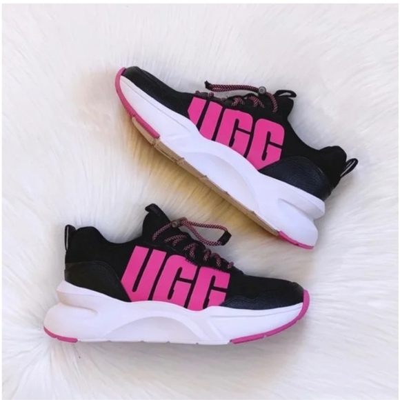 UGG La Daze Sneakers - Picture 2 of 5